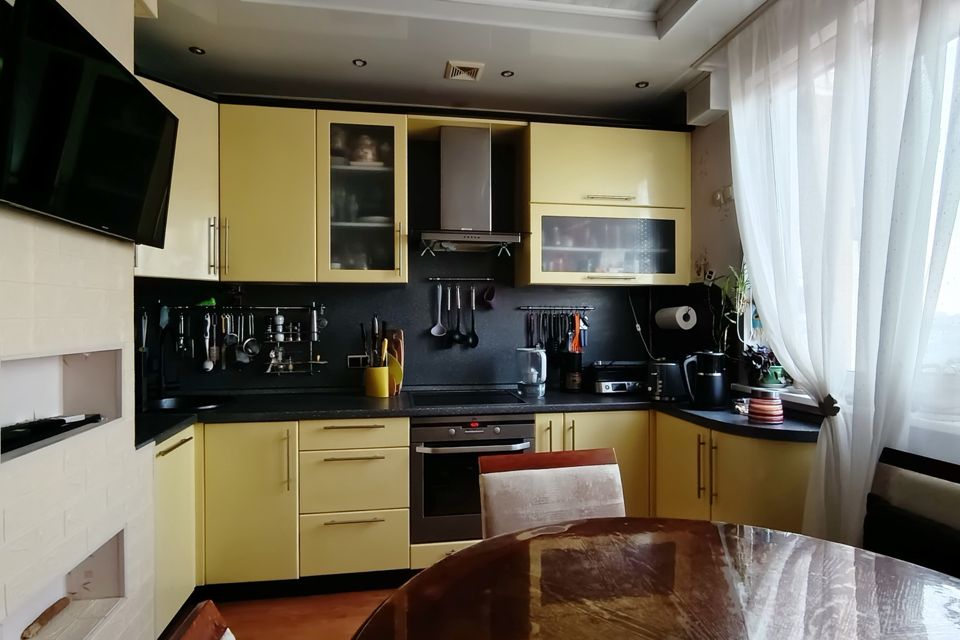 Продаётся 3-комнатная квартира, 76.8 м²