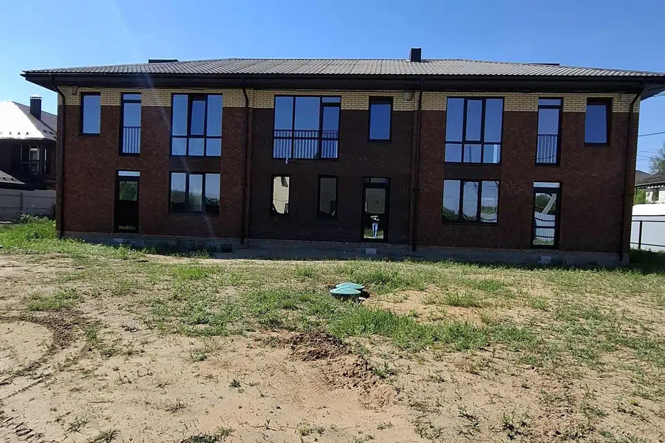 Продаётся таунхаус, 2-эт., 108 м²