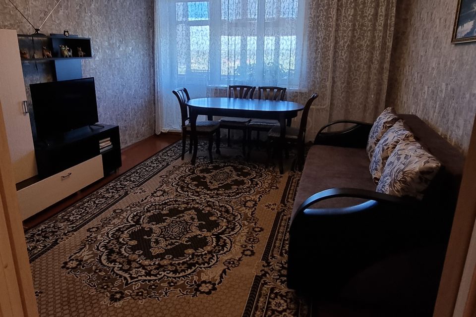 Продаётся 4-комнатная квартира, 74.7 м²