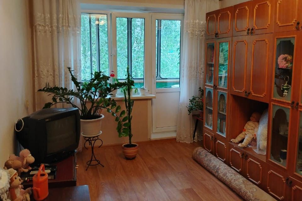 Продаётся 3-комнатная квартира, 61 м²