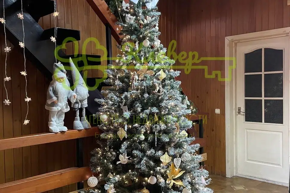 Продаётся 3-этажный дом, 237.7 м²