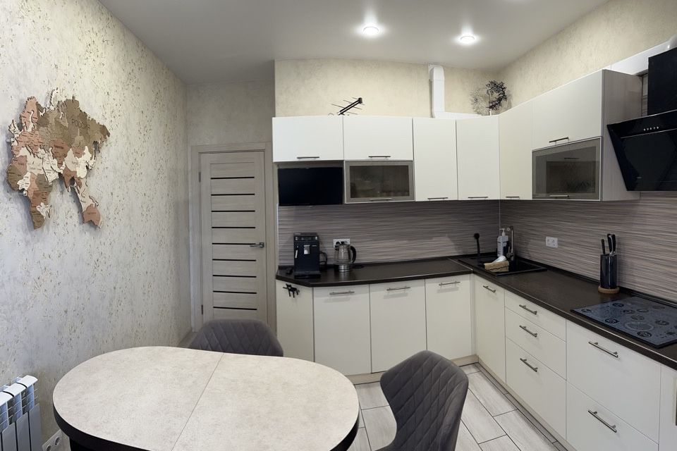 Продаётся 2-комнатная квартира, 62 м²