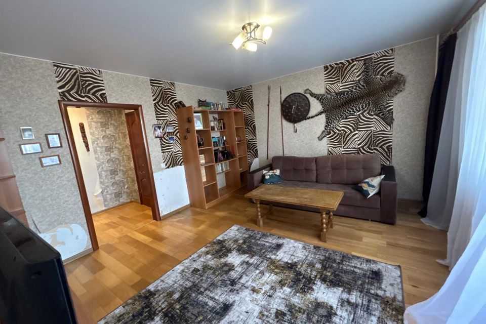 Продаётся 4-комнатная квартира, 104.2 м²