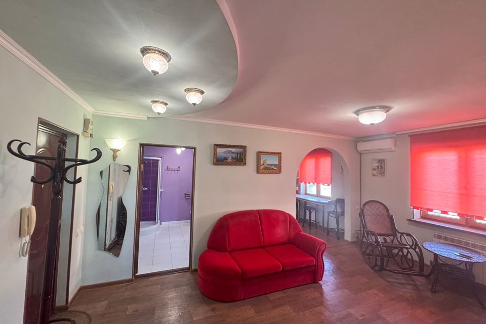 Продаётся 2-комнатная квартира, 56 м²