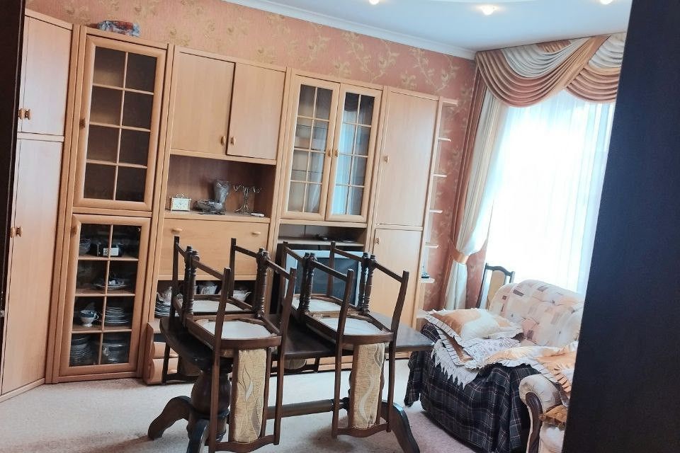 Продаётся 3-комнатная квартира, 62.7 м²
