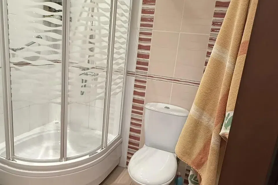 Продаётся 5-комнатная квартира, 200 м²