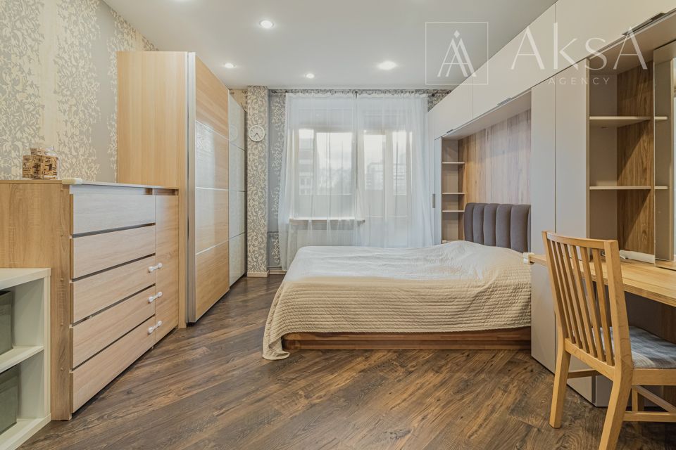 Продаётся 1-комнатная квартира, 43.3 м²