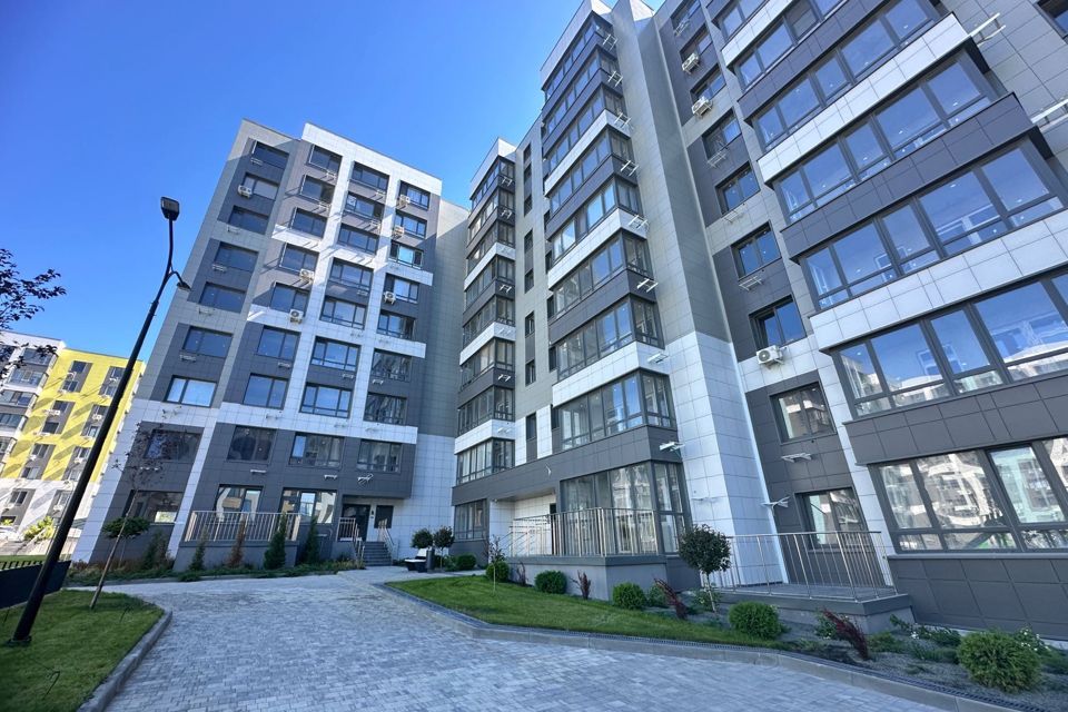 Продаётся 3-комнатная квартира, 72.8 м²