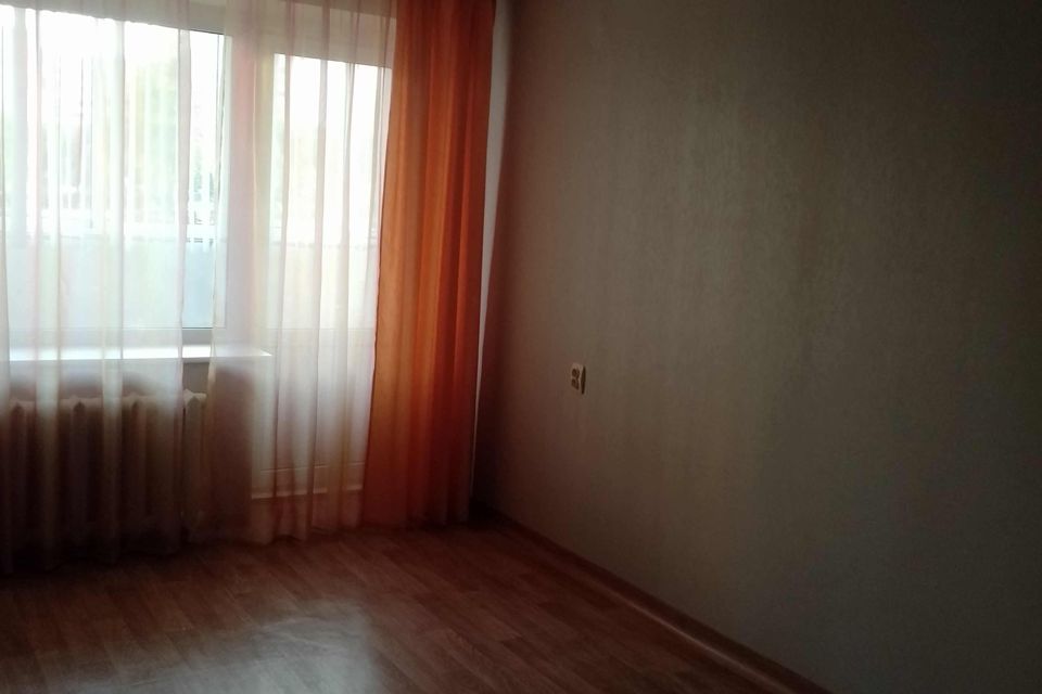 Сдаётся 2-комнатная квартира, 56 м²