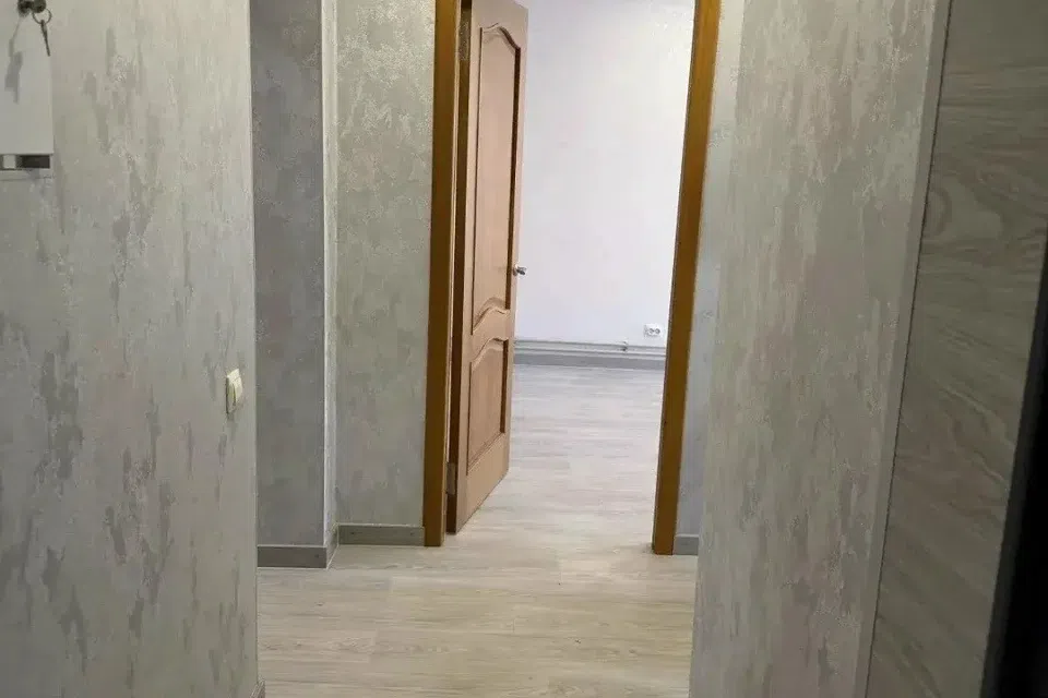 Продаётся 3-комнатная квартира, 63.6 м²