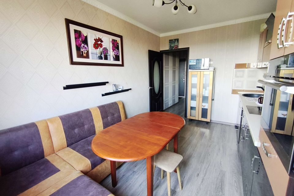 Продаётся 1-комнатная квартира, 43.9 м²