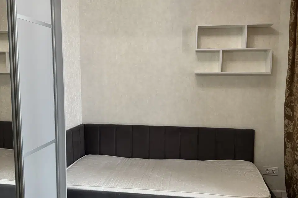 Продаётся 1-комнатная квартира, 40.4 м²