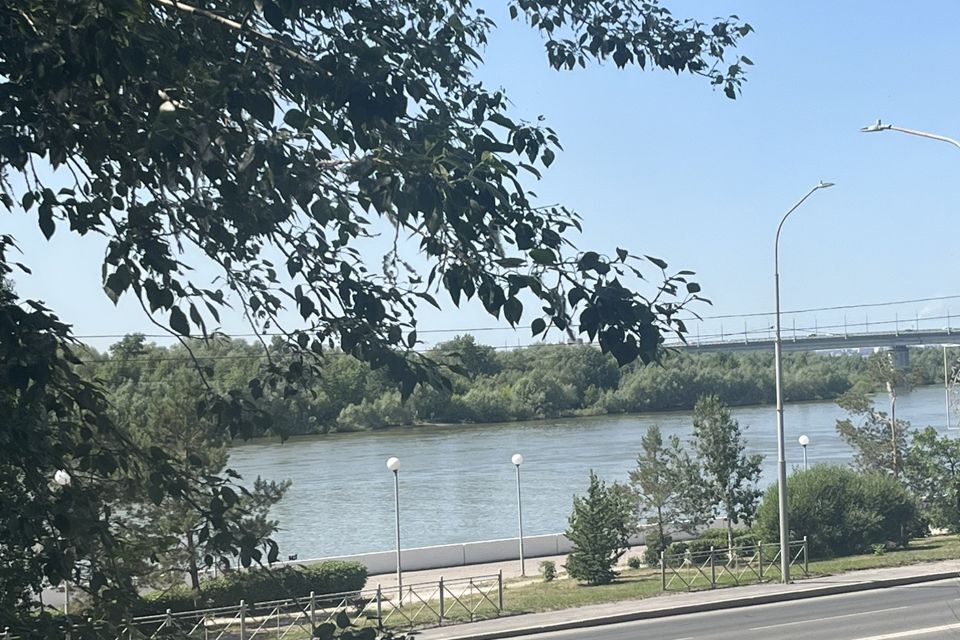 Продаётся 3-комнатная квартира, 60.2 м²