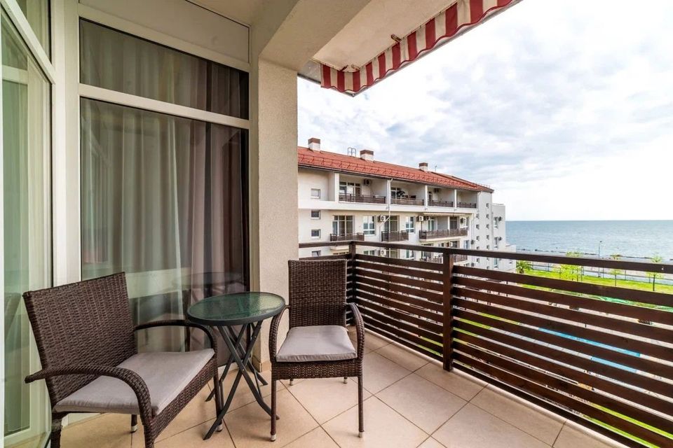 Продаётся 1-комнатная квартира, 54 м²