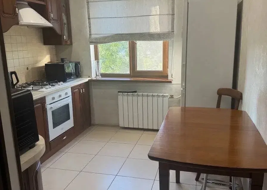 Продаётся 3-комнатная квартира, 65.5 м²