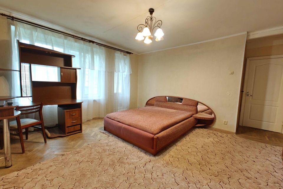 Продаётся 3-комнатная квартира, 56.8 м²
