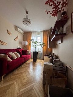 Продаётся 3-комнатная квартира, 74.3 м²