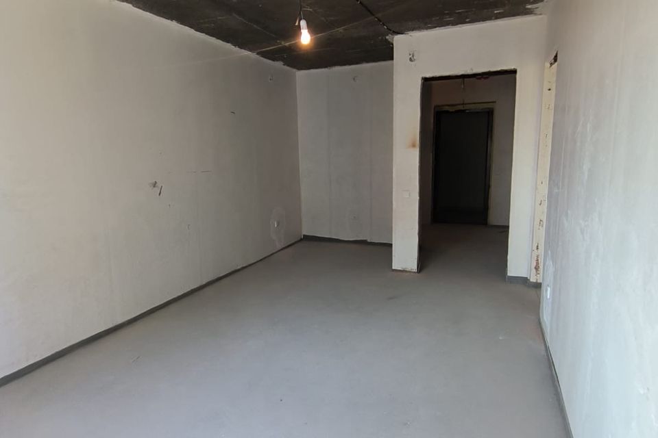 Продаётся 1-комнатная квартира, 42 м²