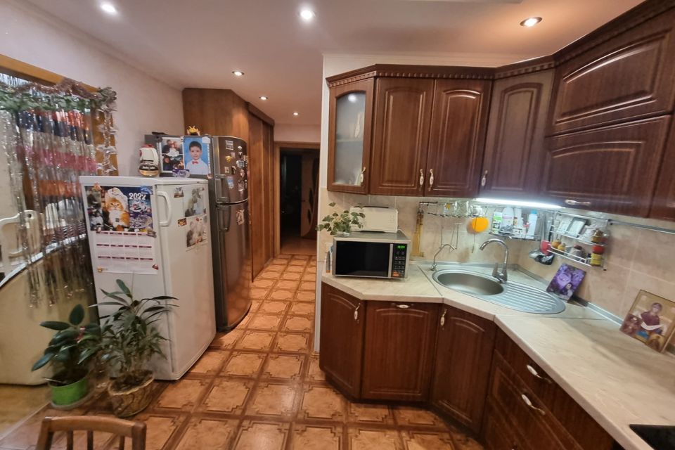 Продаётся 3-комнатная квартира, 76.2 м²