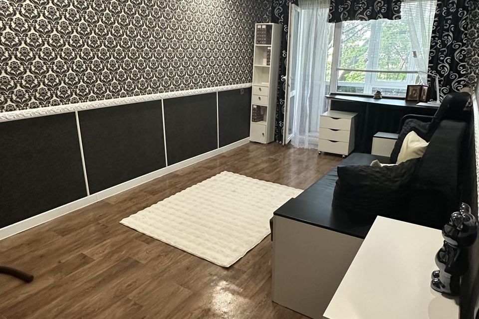 Продаётся 1-комнатная квартира, 32 м²