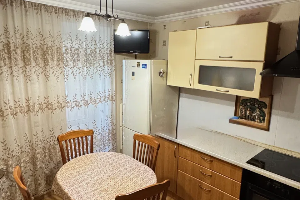 Продаётся 4-комнатная квартира, 95.4 м²