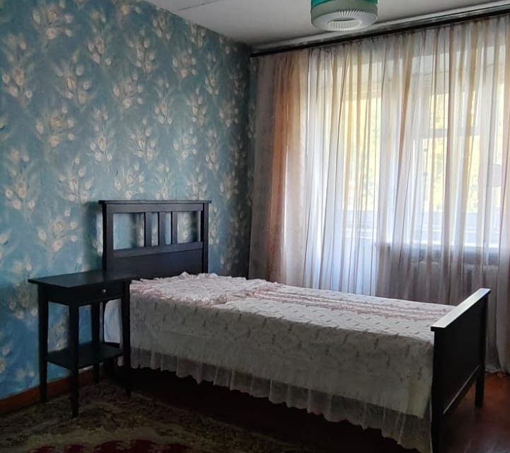 Продаётся 4-комнатная квартира, 63 м²