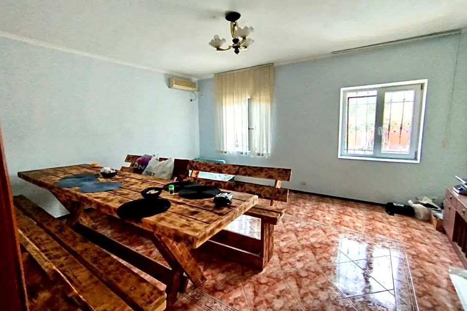 Продаётся 2-этажный дом, 120 м²