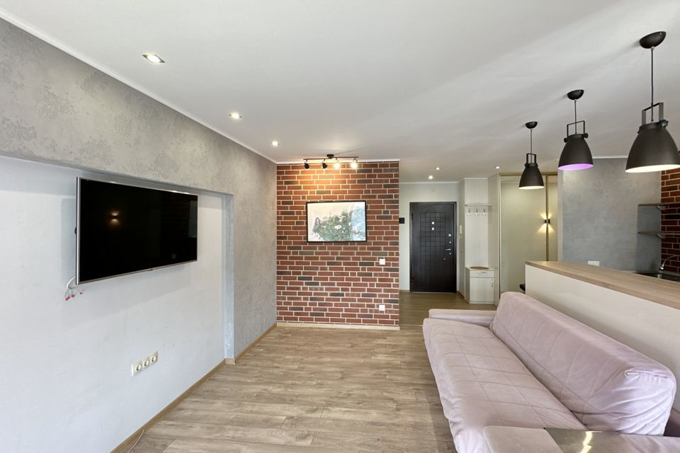 Продаётся 2-комнатная квартира, 63.7 м²