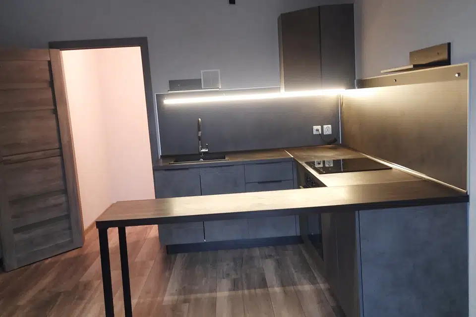 Продаётся 2-комнатная квартира, 61 м²