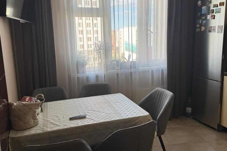 Продаётся 2-комнатная квартира, 58.6 м²