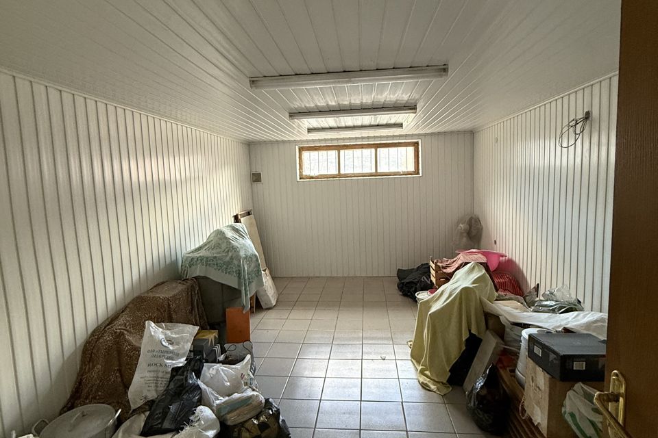 Продаётся 2-этажный дом, 200 м²