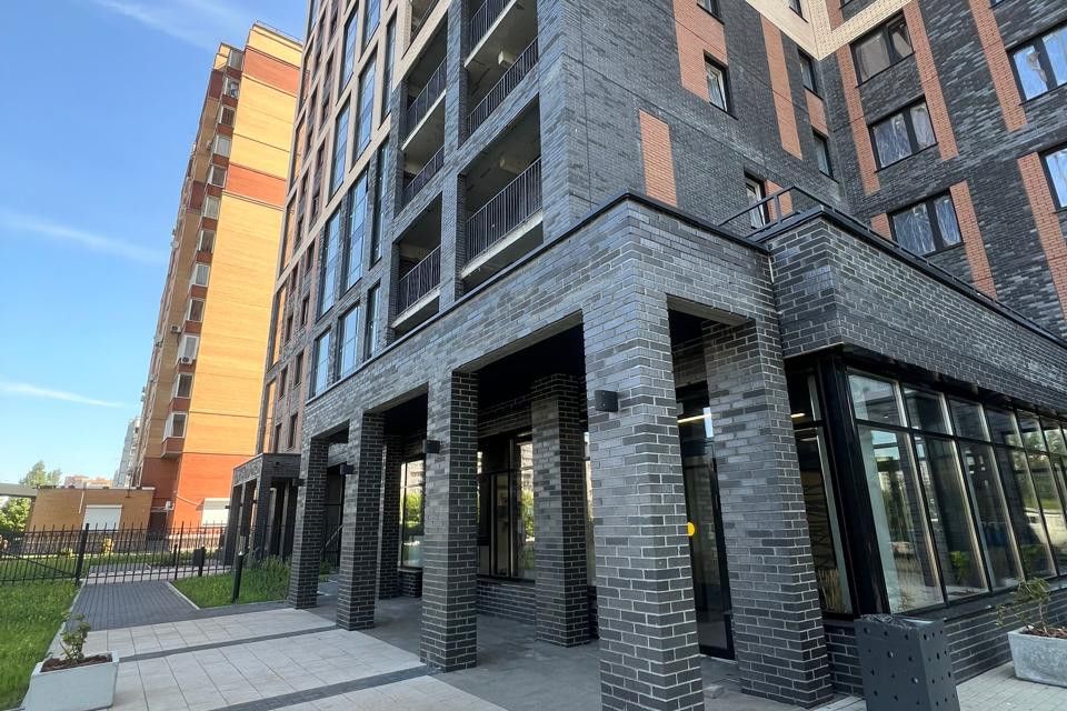 Продаётся 2-комнатная квартира, 98.1 м²