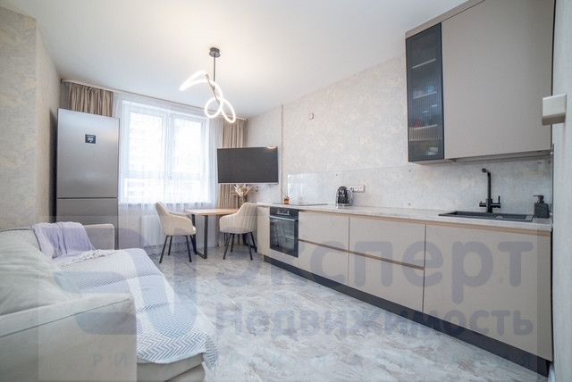 Продаётся 2-комнатная квартира, 54.7 м²