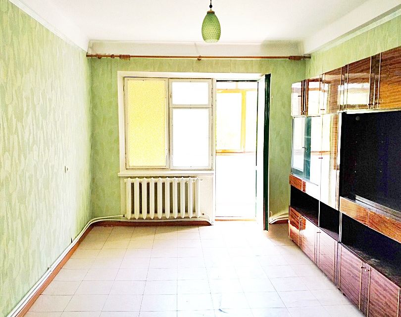 Продаётся 4-комнатная квартира, 67 м²