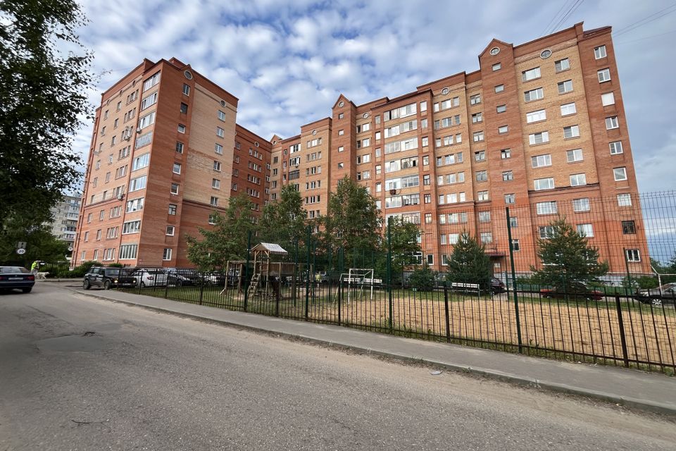 Продаётся 3-комнатная квартира, 93.3 м²
