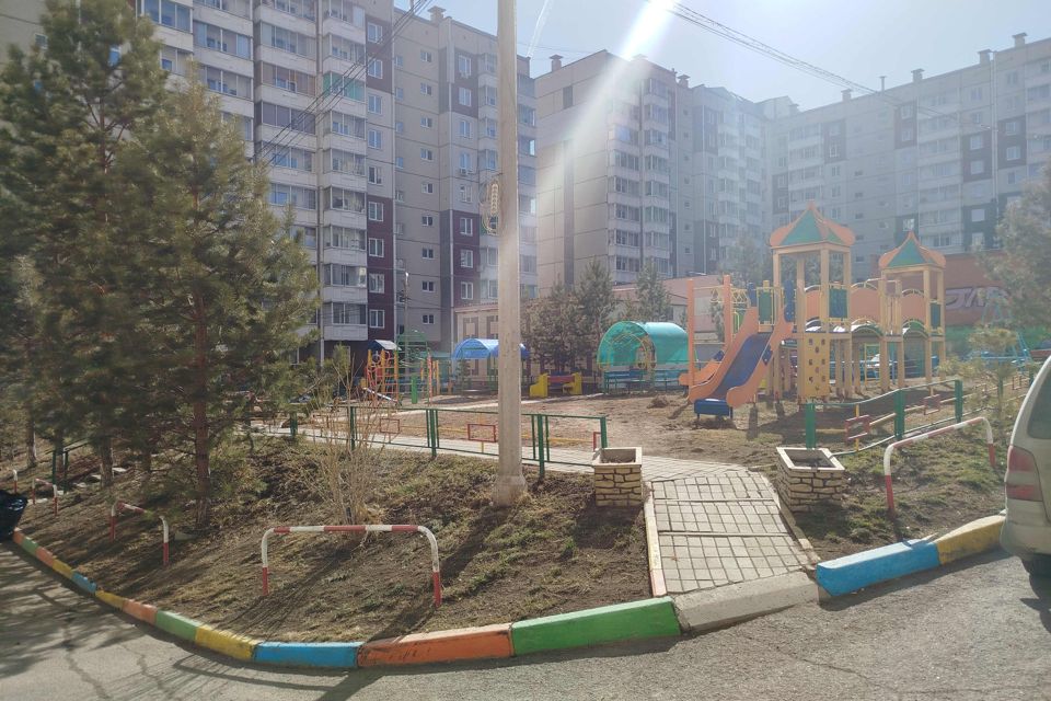 Продаётся 2-комнатная квартира, 57.2 м²