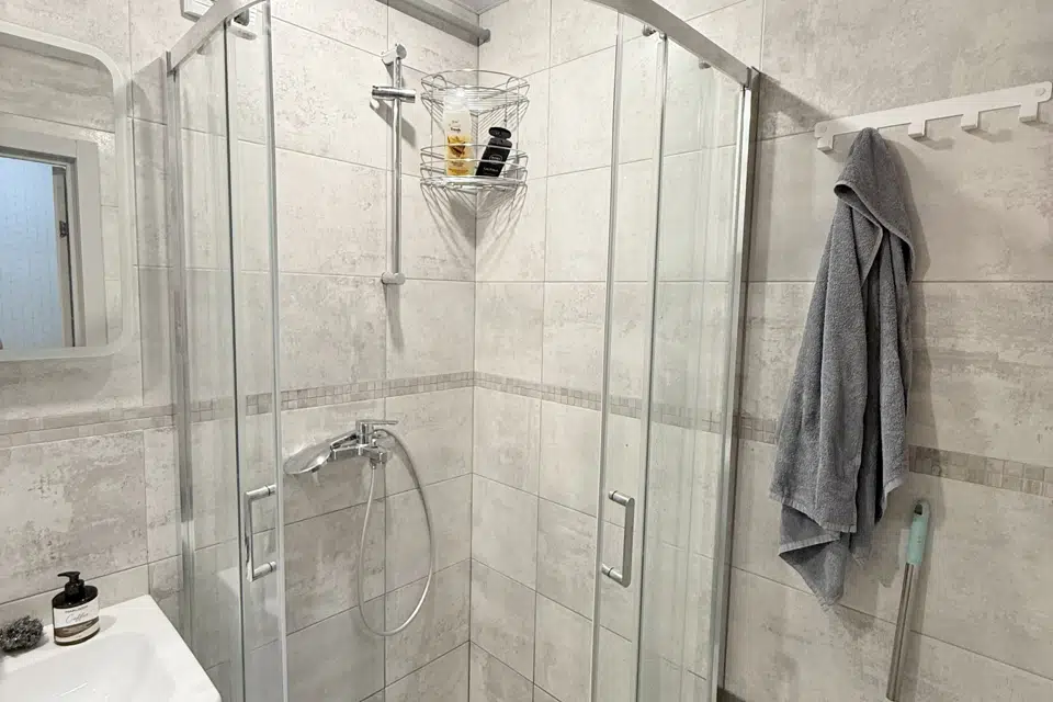 Продаётся 4-комнатная квартира, 63.1 м²