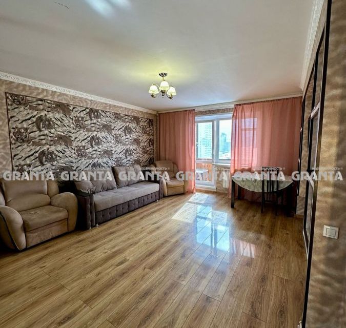 Продаётся 1-комнатная квартира, 54.6 м²