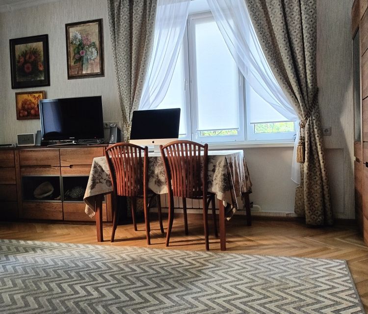 Продаётся 3-комнатная квартира, 57.2 м²