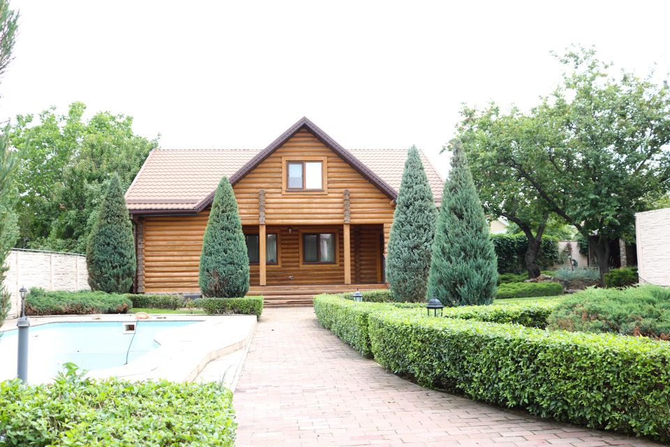 Продаётся 2-этажный дом, 223 м²