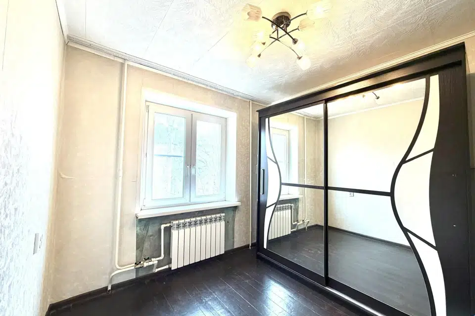 Продаётся 3-комнатная квартира, 69.7 м²