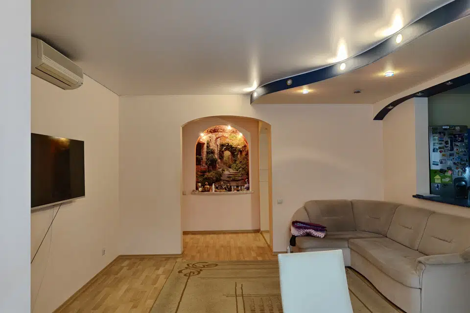 Продаётся 4-комнатная квартира, 117.9 м²