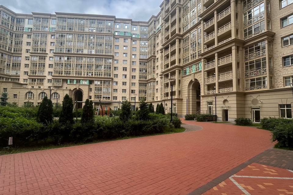 Продаётся 3-комнатная квартира, 117 м²