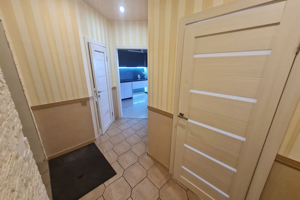 Продаётся 1-комнатная квартира, 38 м²