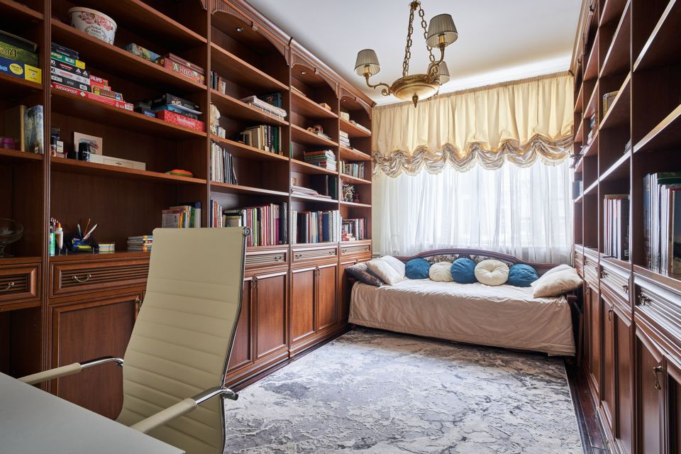 Продаётся 4-комнатная квартира, 120.8 м²