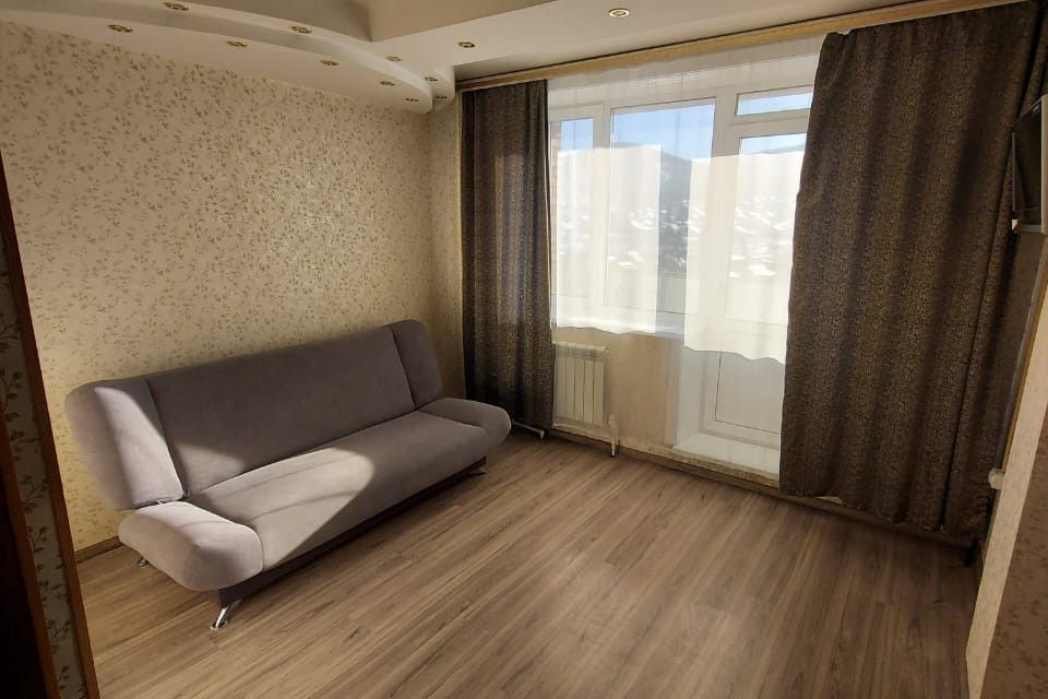 Продаётся 1-комнатная квартира, 38 м²