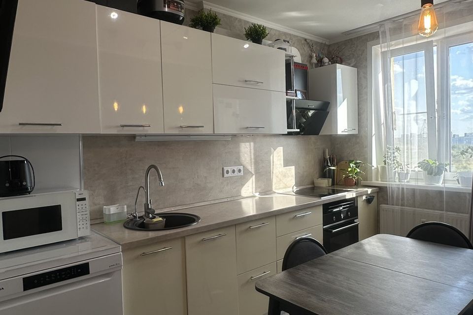 Продаётся 1-комнатная квартира, 38.2 м²