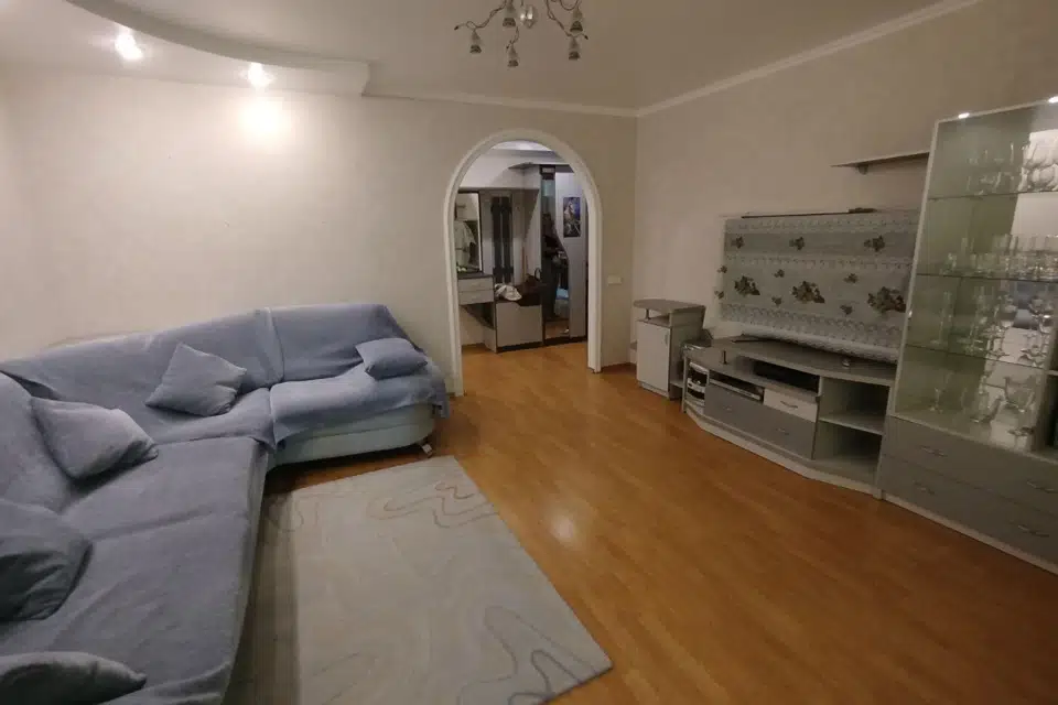 Продаётся 4-комнатная квартира, 86 м²