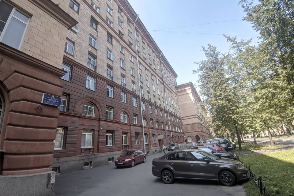 Продаётся 2-комнатная квартира, 51.5 м²