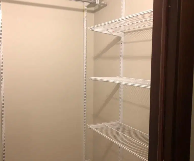 Продаётся 2-комнатная квартира, 82.1 м²